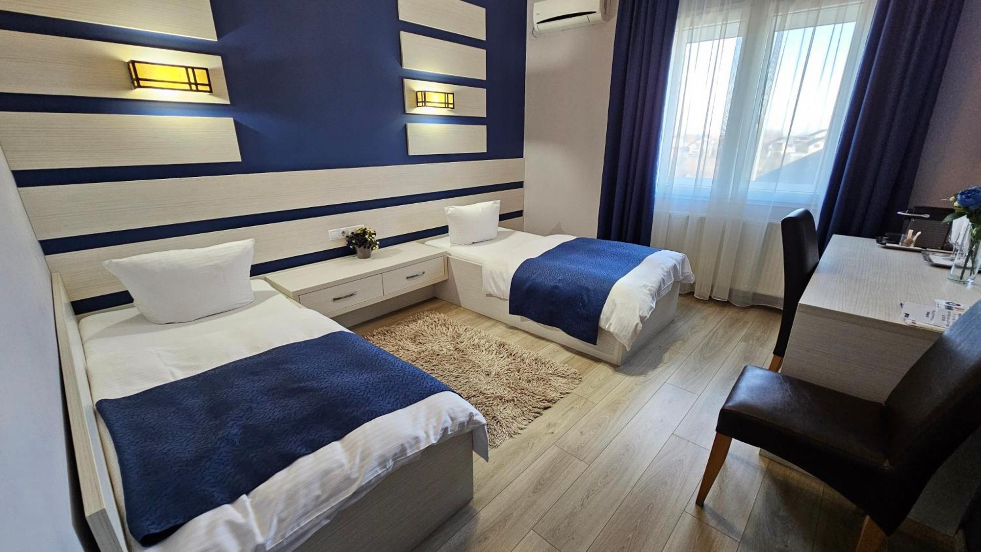 Hotel Poarta Transilvaniei Бистрица Экстерьер фото